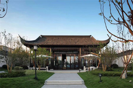 鑫海山庄3室2厅2卫128m2中档装修带车库包更名